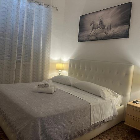 Alloggio Turistico Di Fuoco C Roma Ngoại thất bức ảnh